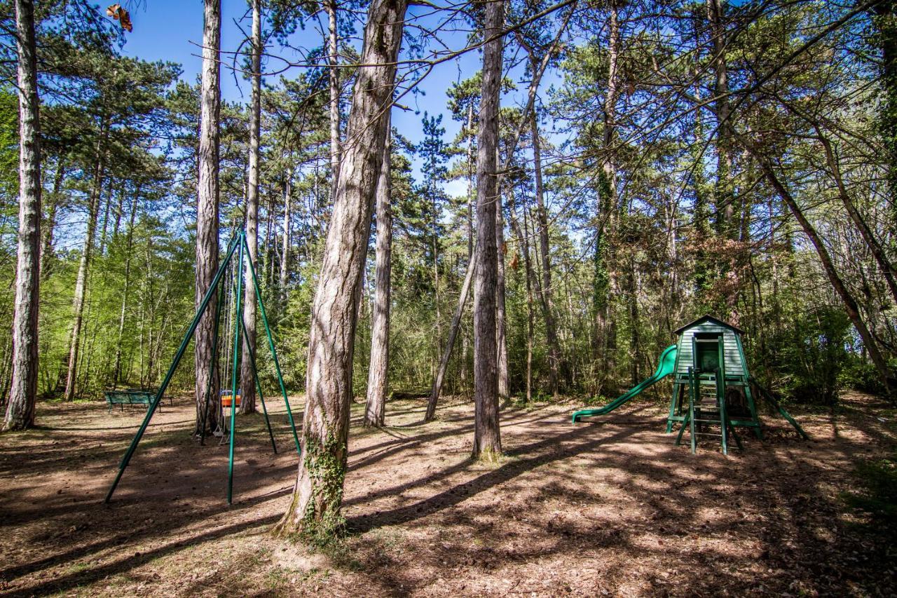 Village Vacances La Saulaie Chedigny Bagian luar foto