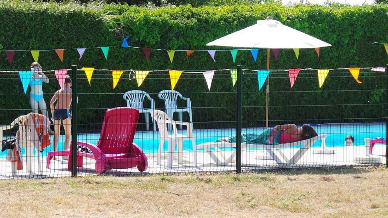 Village Vacances La Saulaie Chedigny Bagian luar foto
